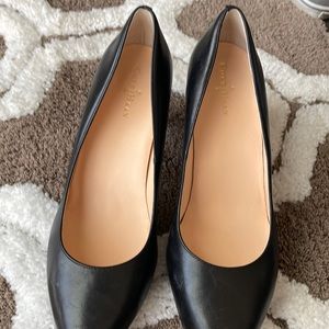 SOLD!SOLD!🌺ColeHaan heels🌺